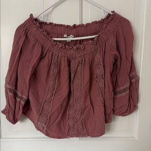 Women's American Eagle Mauve Lace Detail Top